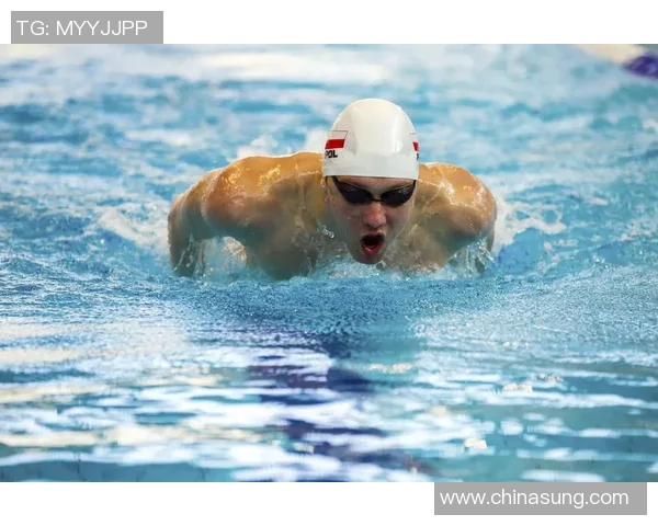 蝶泳基本技巧解析与提高训练方法全面指导 蝶泳基本技巧解析与提高训练方法全面指导